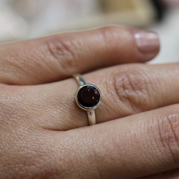 Garnet Ring | 925 Sterling Silver