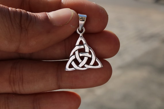 Trinity Knot Pendant | 925 Sterling Silver