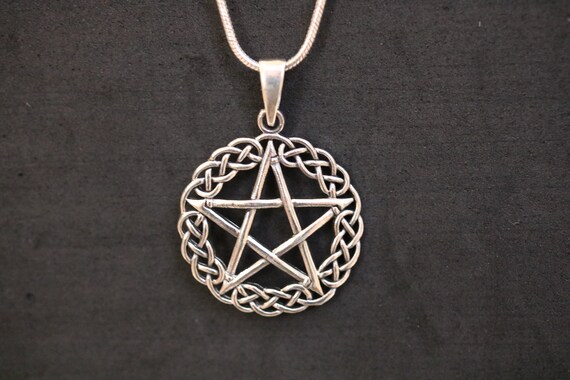 Eternal Knot Pendant with Pentagram