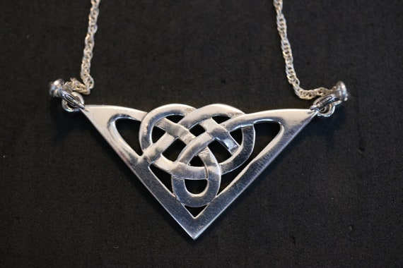 Trinity Knot Pendant | 925 Sterling Silver