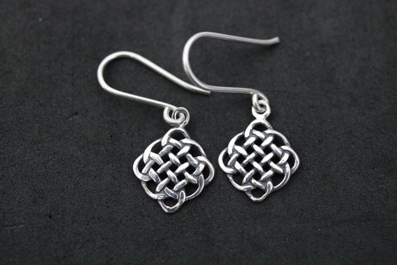 Celtic Knot Drop Earrings| Sterling Silver| Celtic Jewellery| Celtic Knot| Scottish Jewellery| Scotland| Edinburgh| Handmade