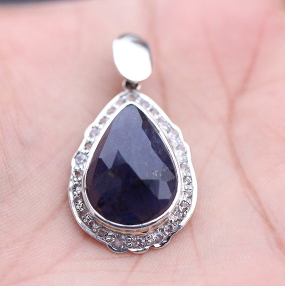 Tanzanite Pendant | 925 Sterling Silver