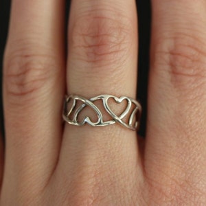 Hearts Link Sterling Silver Ring