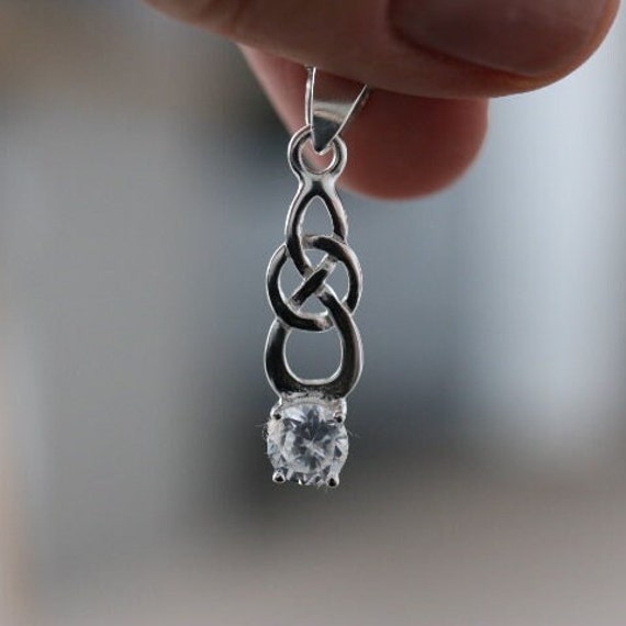 Celtic Knot  Pendant with Zircon | 925 Silver