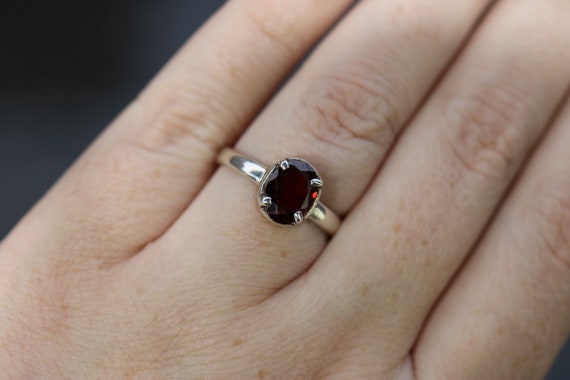 Garnet Ring | 925 Sterling Silver