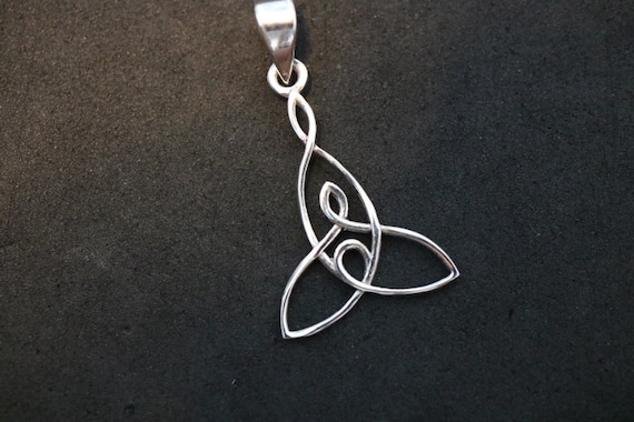 Trinity Knot Pendant | 925 Sterling Silver