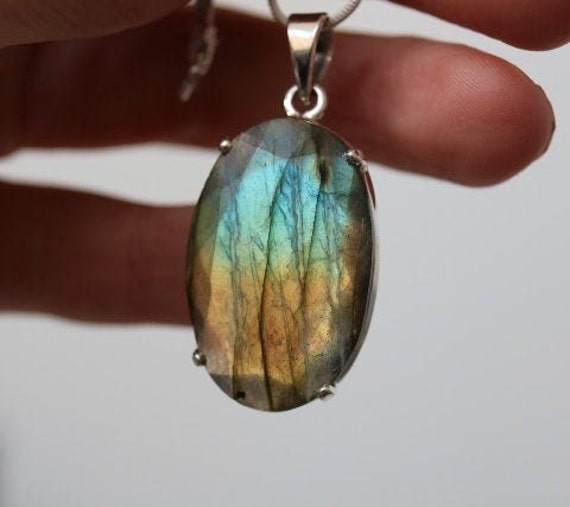 Labradorite Pendant | 925 Sterling Silver