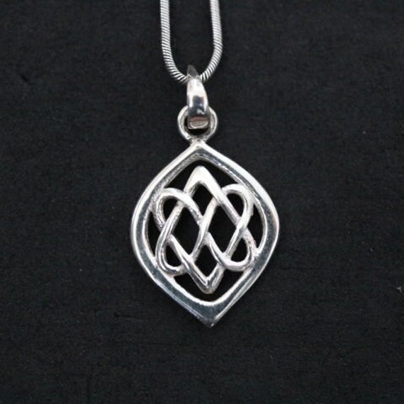 925 Silver Celtic Design Pendant