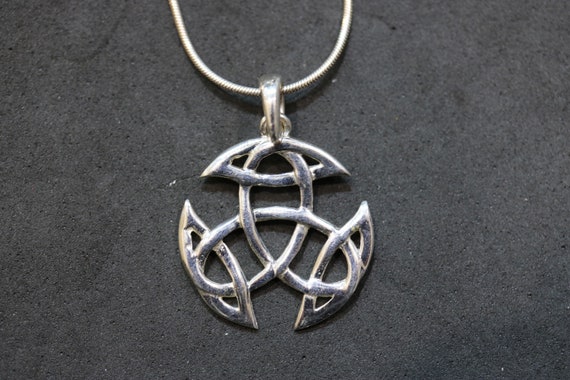 Eternal Knot Pendant | Sterling Silver | Celtic Jewellery | Scottish Jewellery | Scotland | Edinburgh | Handmade