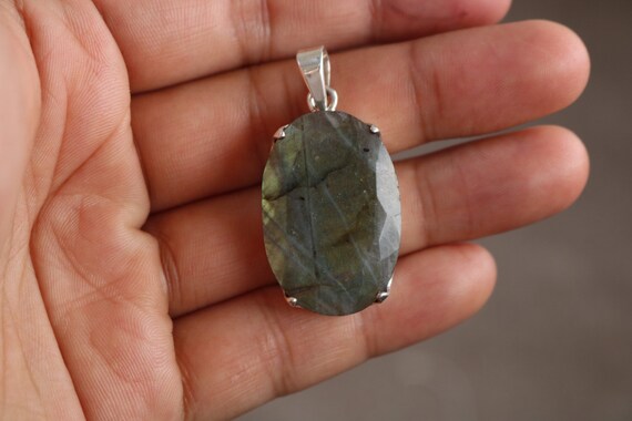 Labradorite Pendant | 925 Sterling Silver