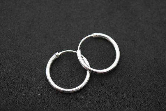 925 Silver Hoop Earrings - 2cm diameter