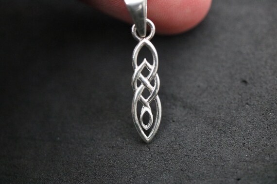 925 Silver Celtic Design Pendant