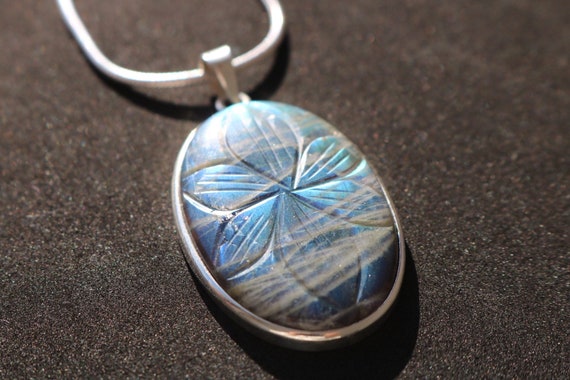 Labradorite Pendant | 925 Sterling Silver