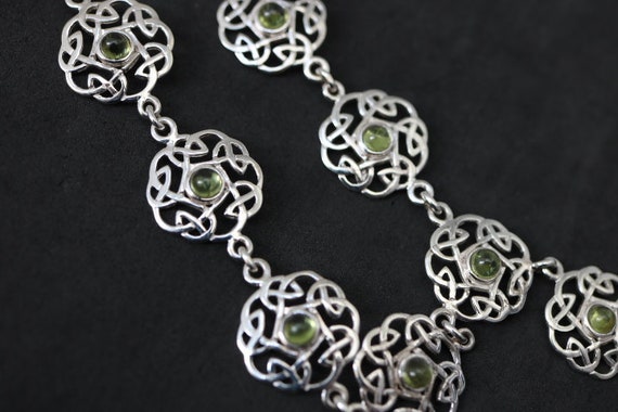Celtic Design Necklace with Peridot | 925 Sterling Silver