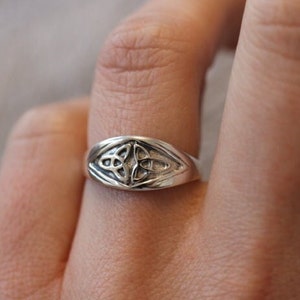 Celtic Trinity Knot Ring | 925 Sterling Silver