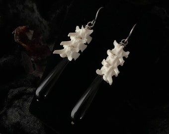 Snake vertebrae and onyx