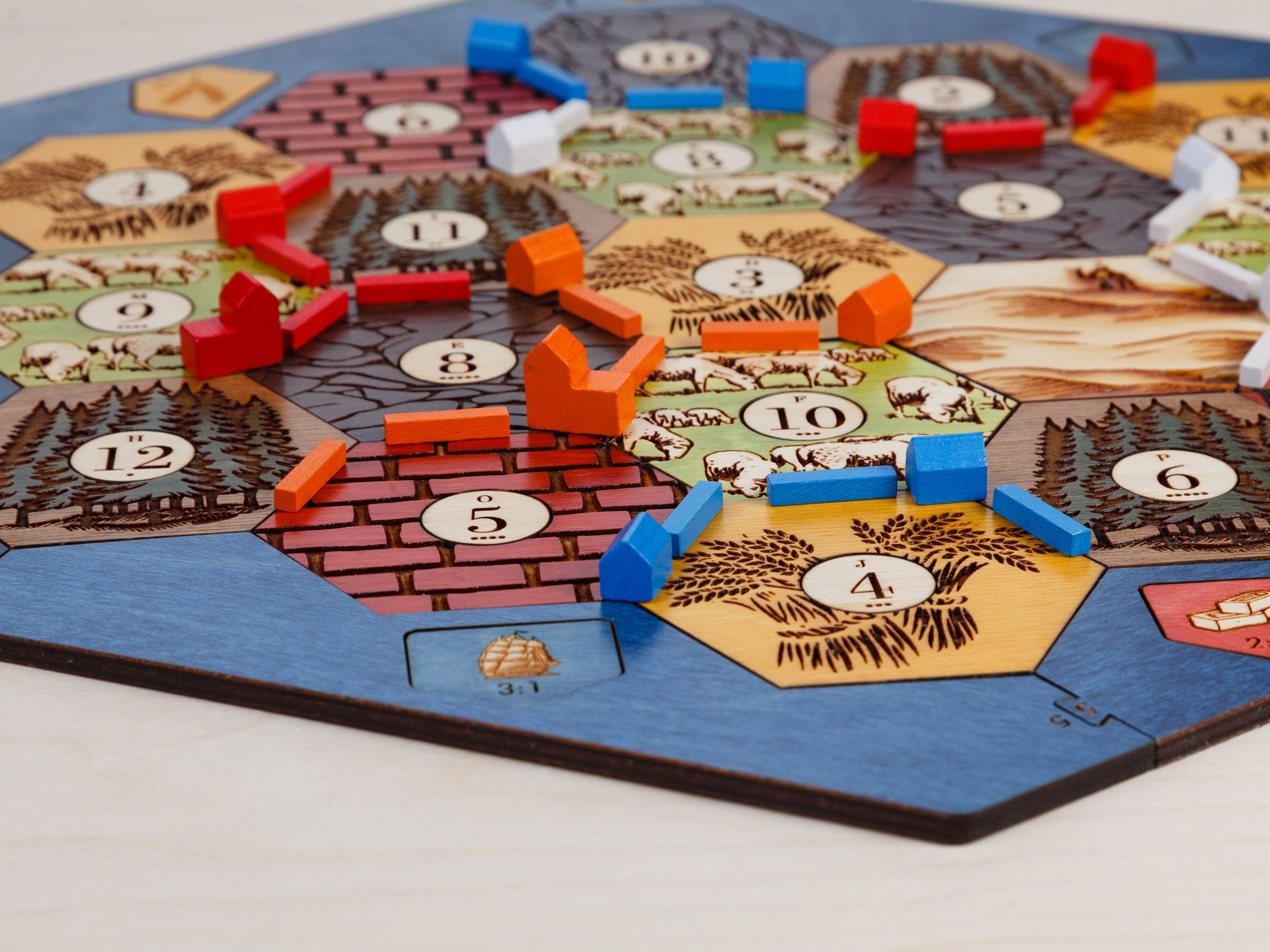 Wooden catan board kesilbasket