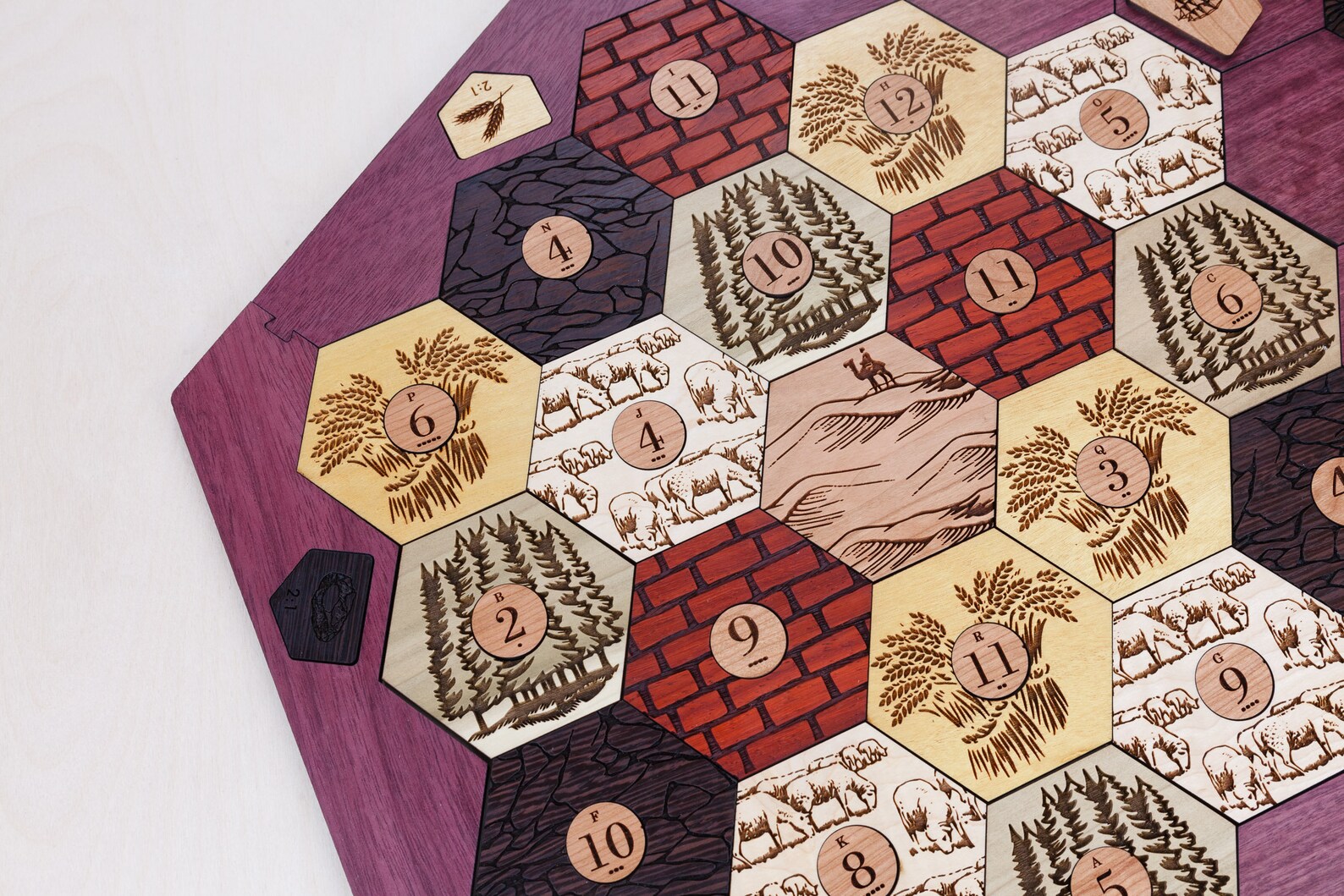 Redwood настольная игра. Игра деревянная на взаимодействие. catan logo.