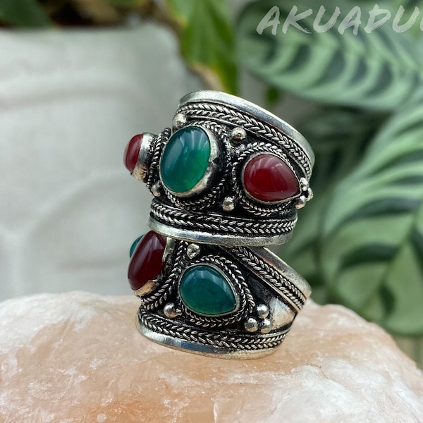 Green and red Three stone Tibetan Ring / Hippie Boho Ring / Nepalese handmade Ring / Ethnic Gipsy Ring / multicoloured Bohemian Ring