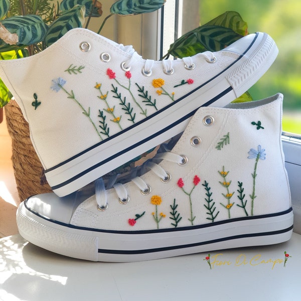 WILDFLOWERS EMBROIDERED SHOES / Botanical Art / HandmadeTrainers / Boho Floral Design / Summer flowers / Wedding, Birthday Unique Gifts