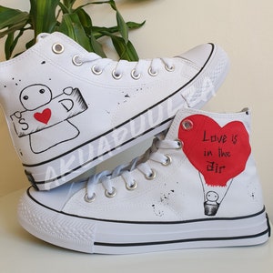 Love handpainted shoes / Love is in the air / Customised shoes / Wedding, Proposal, Friendship shoes / Love illustration