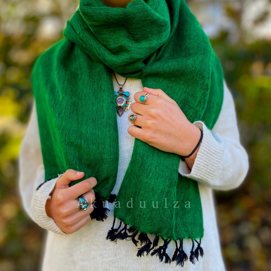FOREST GREEN Yak Wool Nepalese Scarf / Himalayan Hand Loomed Shawl ...