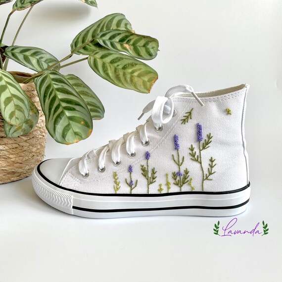 Paint fabric shoes with me! Painting wild flowers on shoes [Real Time  Video] 