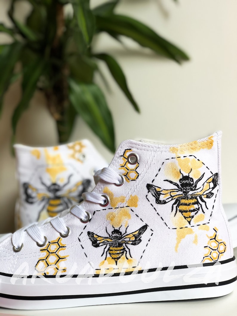 GOLDEN BEE hand painted shoes / Bumble bee personalised canvas Shoes/ Honey bees Customised shoes image 5