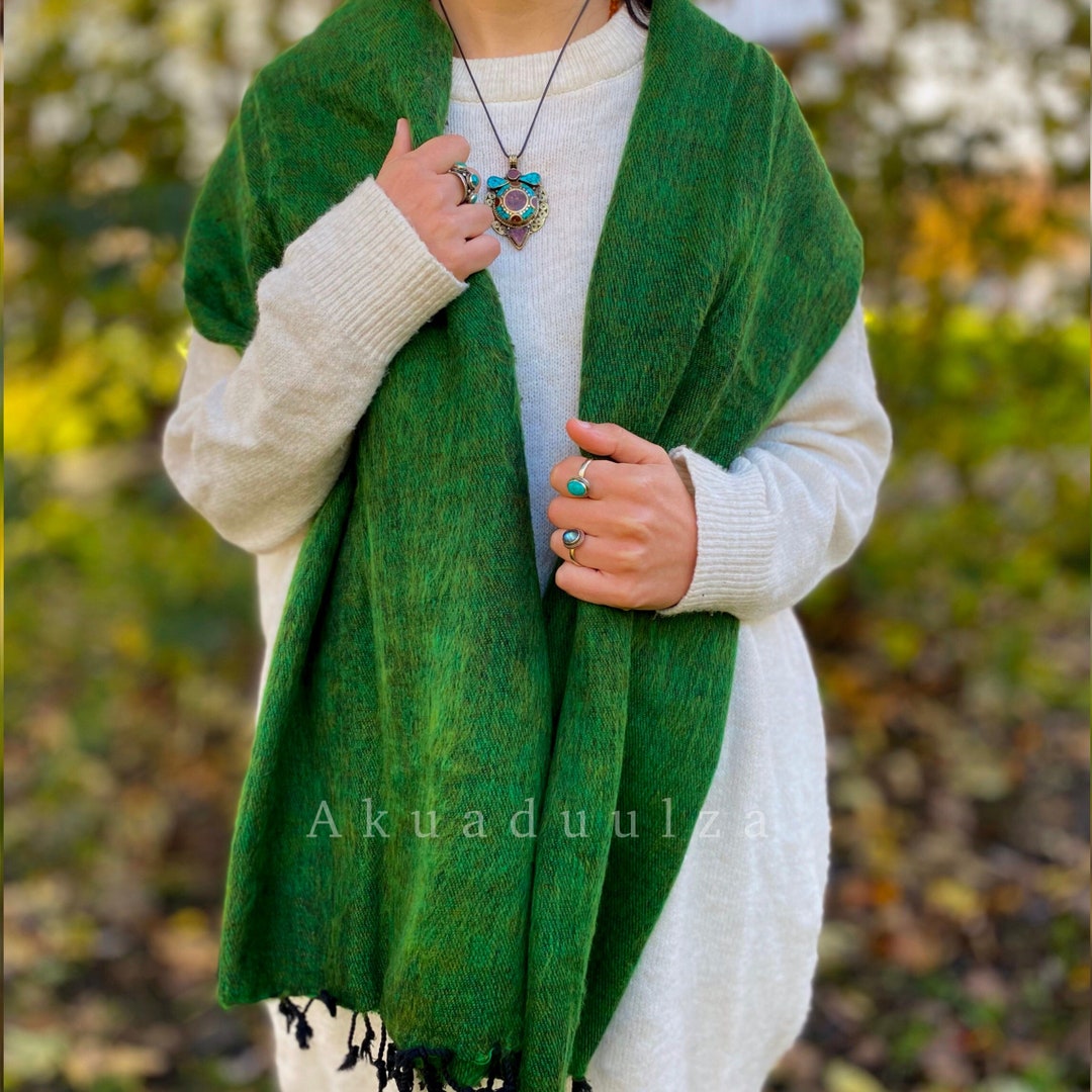 EMERALD GREEN Yak Wool Nepalese Scarf / Himalayan Hand Loomed Blanket ...