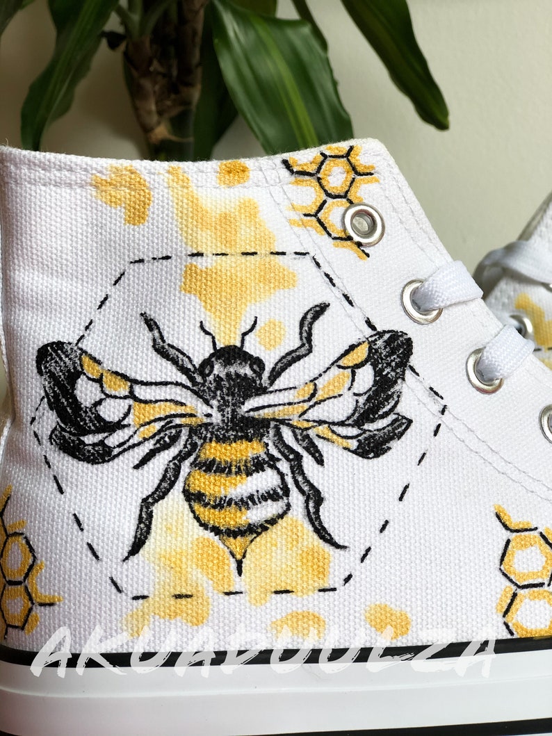 GOLDEN BEE hand painted shoes / Bumble bee personalised canvas Shoes/ Honey bees Customised shoes image 4