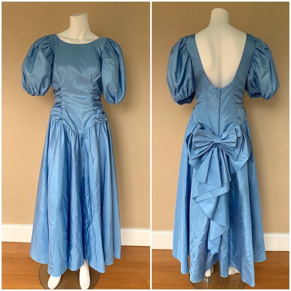 Vintage 1980’s High Puff Sleeve Princess Dress ||