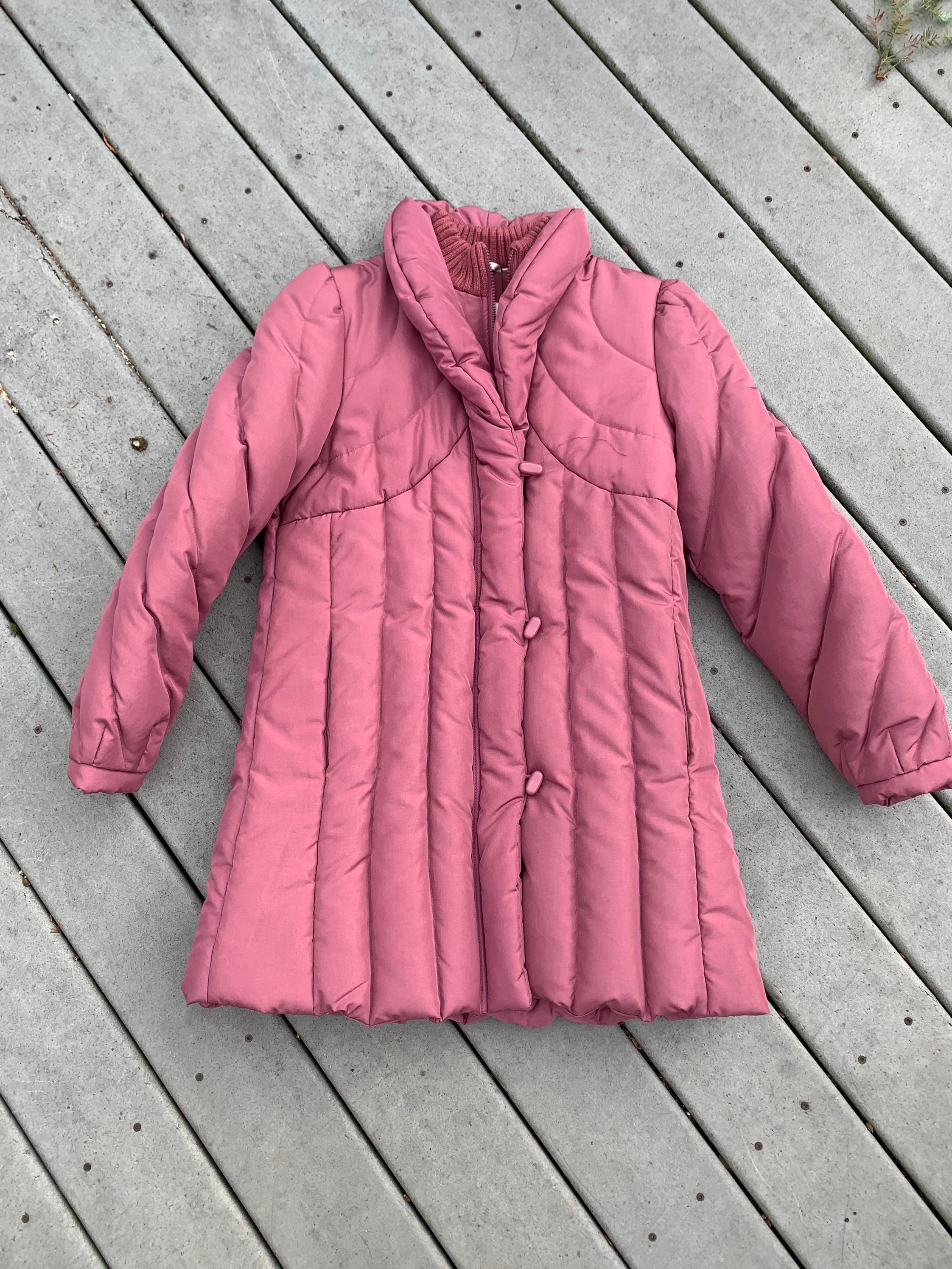 Vintage 70's Mauve Long Down Puff Winter Jacket W Toggles