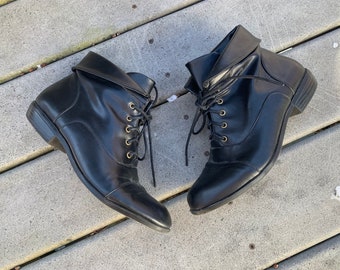 Vintage 90's Black Leather Lace-Up Ankle Booties || Western Style Fold Over Ankle Boots, 8