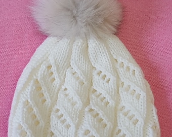 Knitted hat.Beanie hat.Pompom hat.Beanie.Silver fox bobble.Handmade