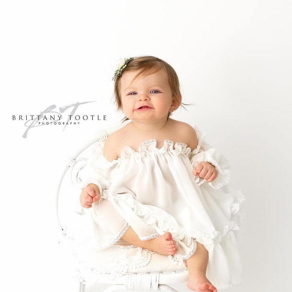 Amanda-Cream Sitter Outfit, Baby Photo Props