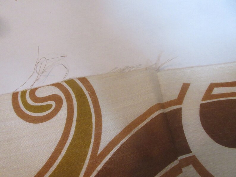 Mod 1970s Large Scale Geomatric Sheer Fabric Panel Possibly Italian Great Graphics 81 Wide by 3 14 Yards