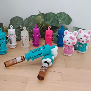 Personalised Ampoule opener breaker Syringe. Nurse and Paramedic Ampule Openers. Amp. image 8