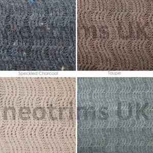 K&ouml;nnte beinhalten: Vier Stoffmuster in verschiedenen Farben und Texturen. Die Muster sind mit "Gesprenkelter Anthrazit", "Taupe", "Leinen Beige" und "Silbergrau" beschriftet.