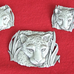 Ensemble broche et boucles d&#39;oreilles léopard-1986 J J bijoux en étain-Broche léopard-Boucles d&#39;oreilles léopard-Ensemble argent léopard-Ensemble de bijoux en étain-Léopard