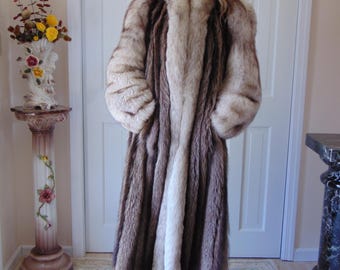 Raccoon Fur Coat Fox Tuxedo, Ladies Raccoon Full Length Fur, Racoon Coat With Fox Tuxedo, Ladies Fur Coat, Estate Fur Coats, Preloved Furs