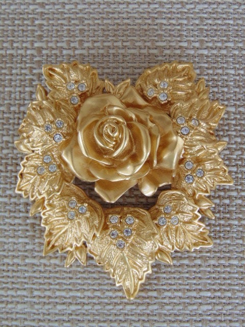 レアエリザベステイラーデザインエイボンブローチ