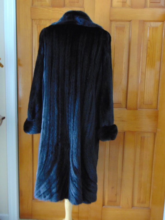 Black Ranch Mink Fur, Preloved Mink Coat, Full Le… - image 10