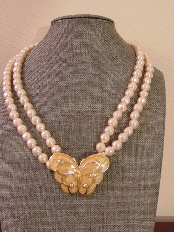 Vintage KJL Double Strand Enameled Butterfly Bezel Se… Gem