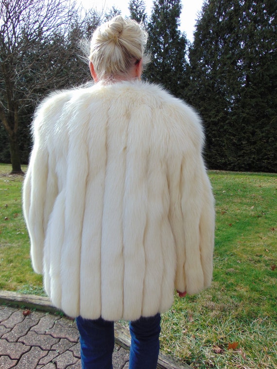 Ladies White Fox Jacket, Preloved Fox Jacket, Vint