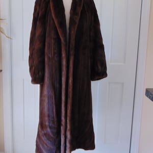 Nachlass Nerz Pelzmantel, Lang Braun Richtungs Nerz, Preloved Nerz Pelzmantel, Vintage Nerz Pelze, Unisex Nerz Mäntel, Mobboss Frau Pelz Mäntel