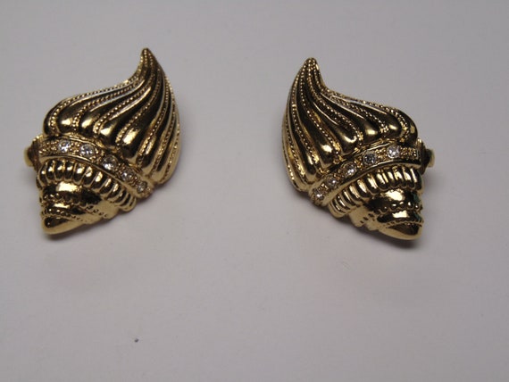 KJL Kenneth Jay Lane Undersea Shell Clip Earrings - image 4