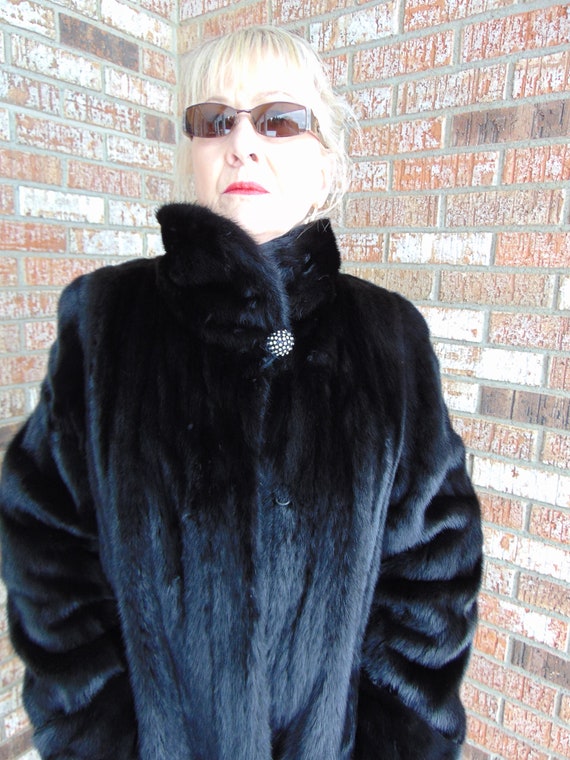 Black Ranch Mink Fur, Preloved Mink Coat, Full Le… - image 8