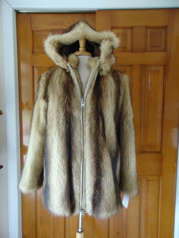 Raccoon hooded coat online