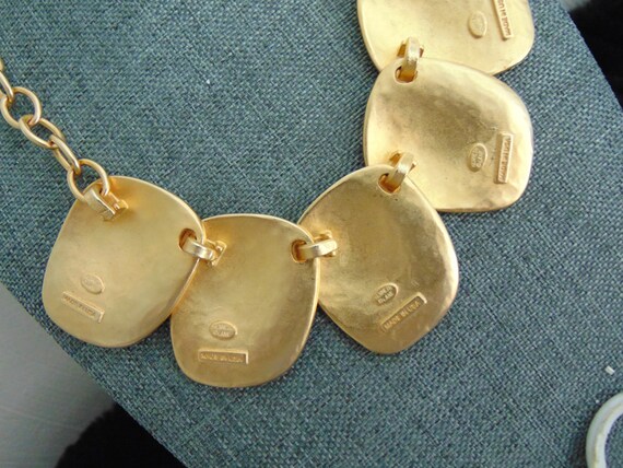 Vintage KJL Gold-Tone Necklace & Earring Set - Ru… - image 3