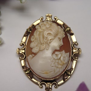 10Kt Gold Cameo Brooch to Pendant-Cameos-Gold Cameo-Cameo Gifts-Cameo Pendant-Cameo Necklace-Antique Cameo-Vintage Cameo-Cameo Lovers